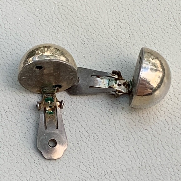 Vintage Silver Clip-On Earrings - Picture 3 of 5
